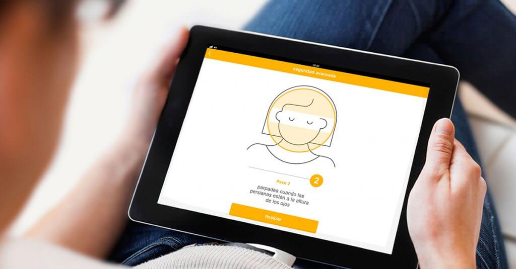 First home banking app with facial recognition
